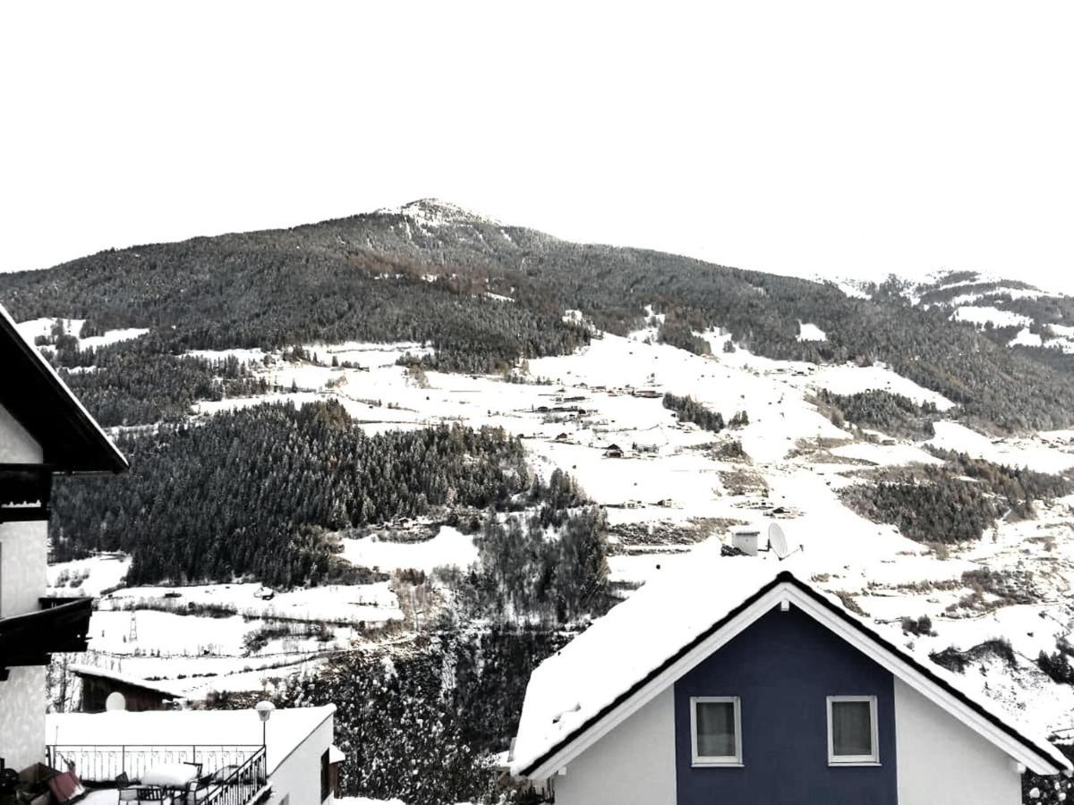 Modern Apartment In Hochgallmigg With Balcony מראה חיצוני תמונה